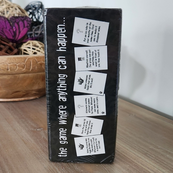 🎉😼💥 CoolCats & AssHats Card Game – New in Original Packaging - Party game - Picture 6 of 13